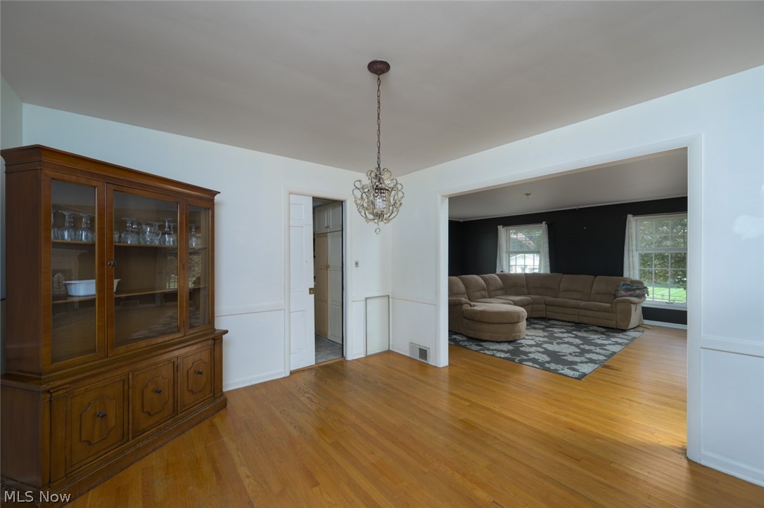 475 Brookpark Drive Property Photo 6