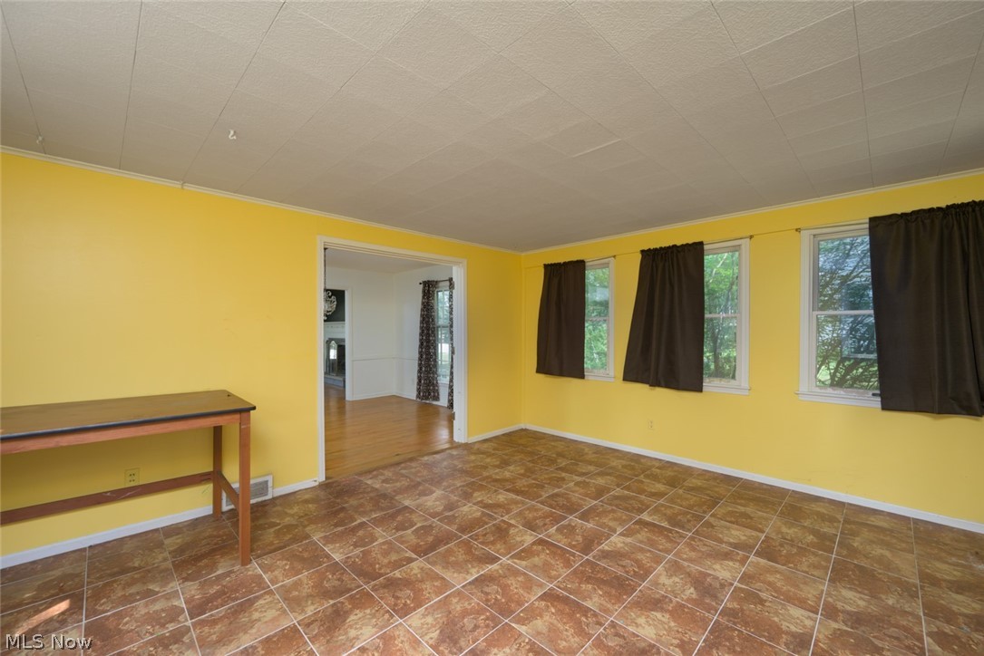 475 Brookpark Drive Property Photo 9