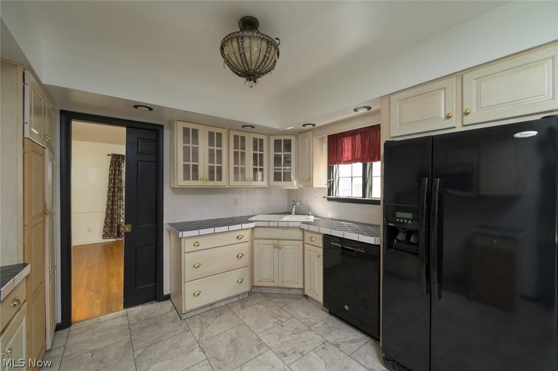 475 Brookpark Drive Property Photo 10
