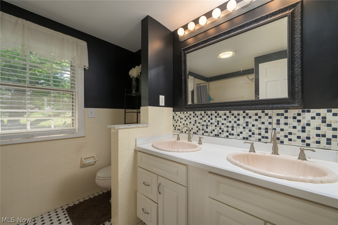 475 Brookpark Drive Property Photo 21