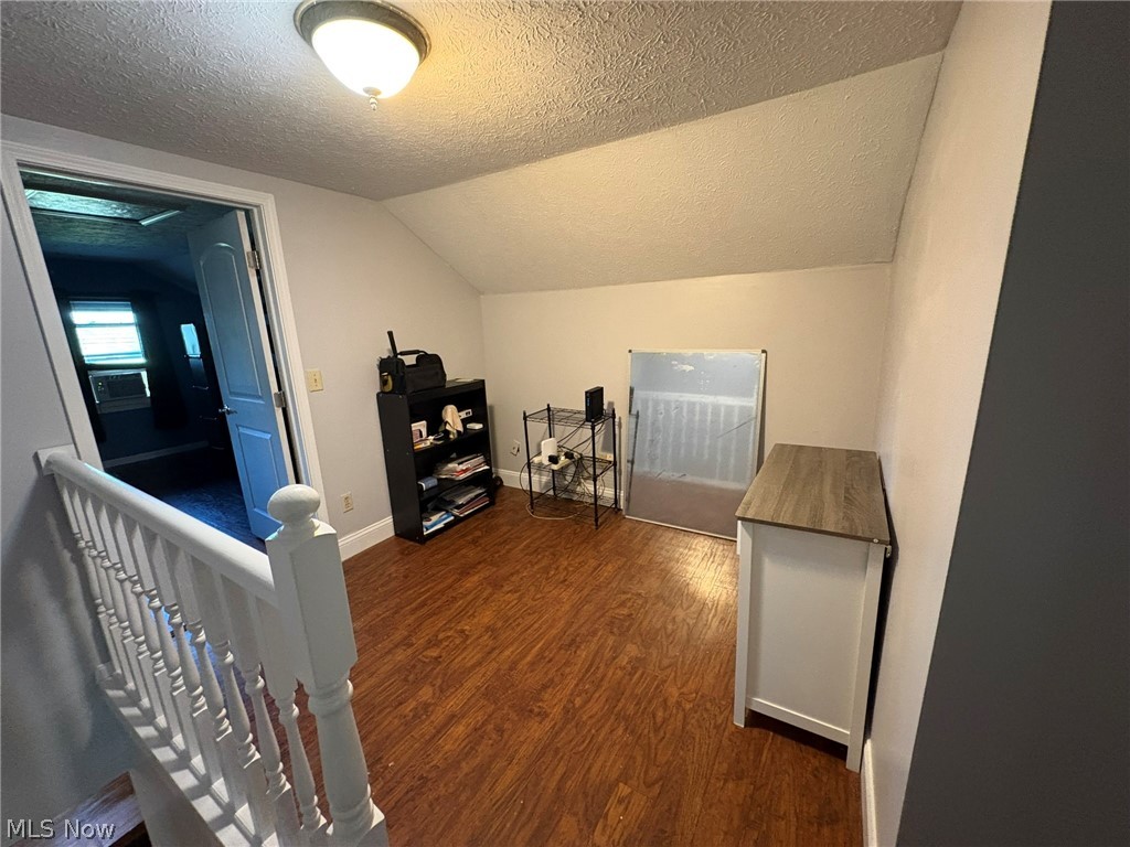 12096 Baumhart Road Property Photo 8