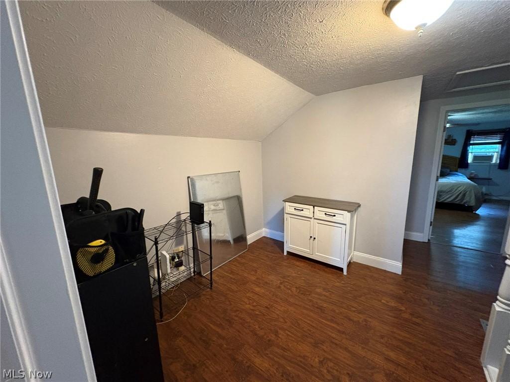 12096 Baumhart Road Property Photo 9