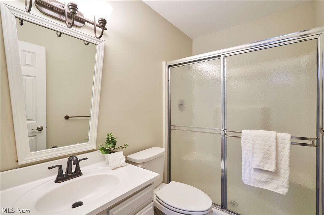 880 Hampton Ridge Drive Property Photo 16