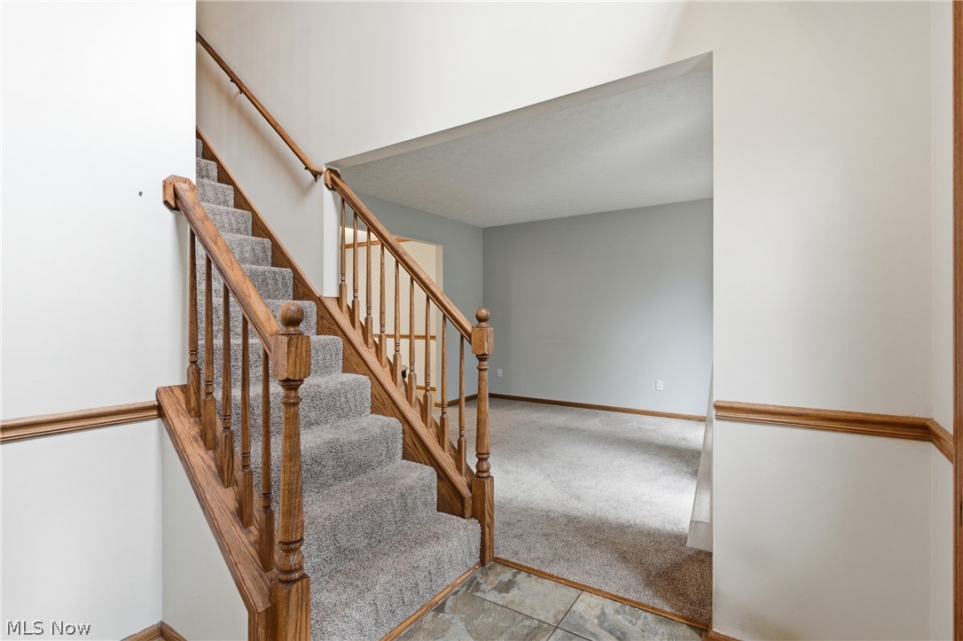 2817 Alling Drive Property Photo 3