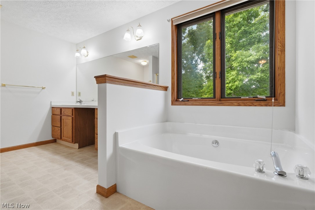 2817 Alling Drive Property Photo 29