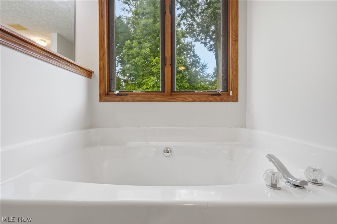 2817 Alling Drive Property Photo 30