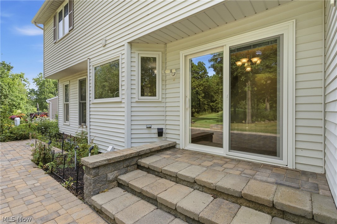 2817 Alling Drive Property Photo 48