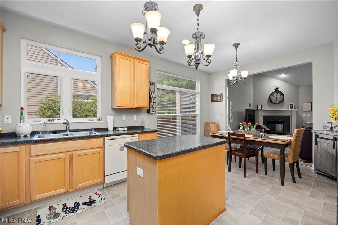 652 Lakeside Drive Property Photo 18