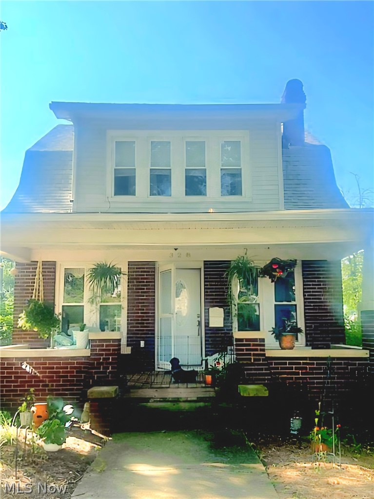 328 Oakwood Avenue Property Photo 1