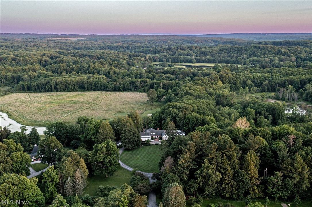 9498 Smith Road Property Photo 4