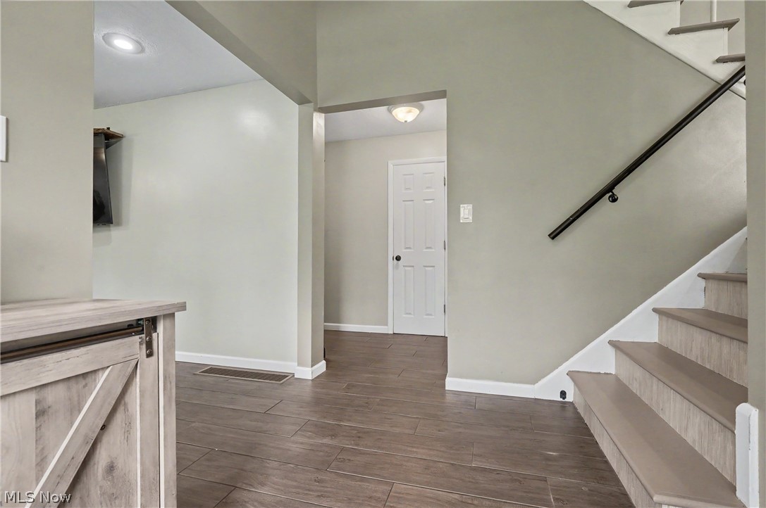 952 Ravenna Road Property Photo 2