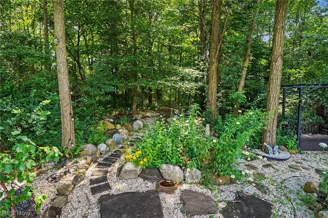 952 Ravenna Road Property Photo 24