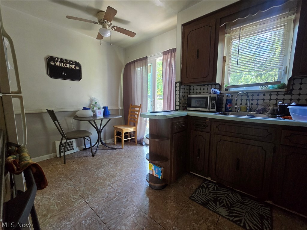 19403 Ridgewood Avenue Property Photo 5