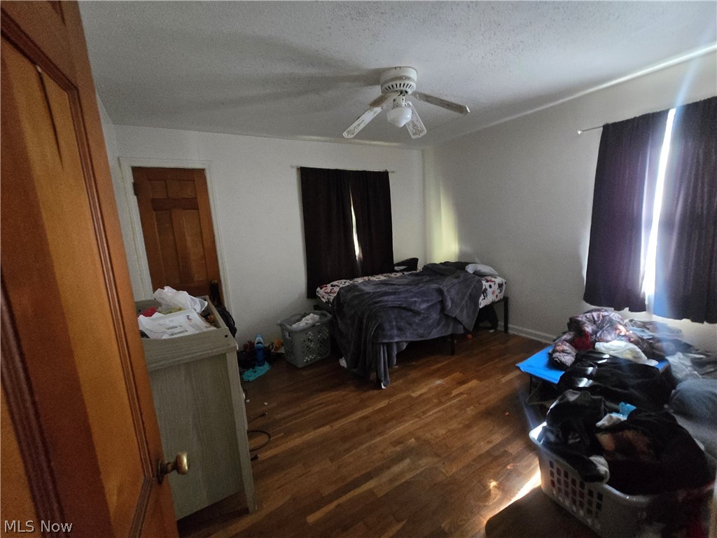19403 Ridgewood Avenue Property Photo 8