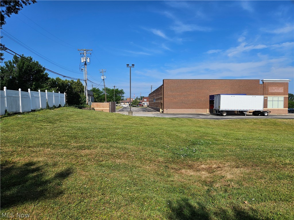 Theota Avenue Property Photo 3