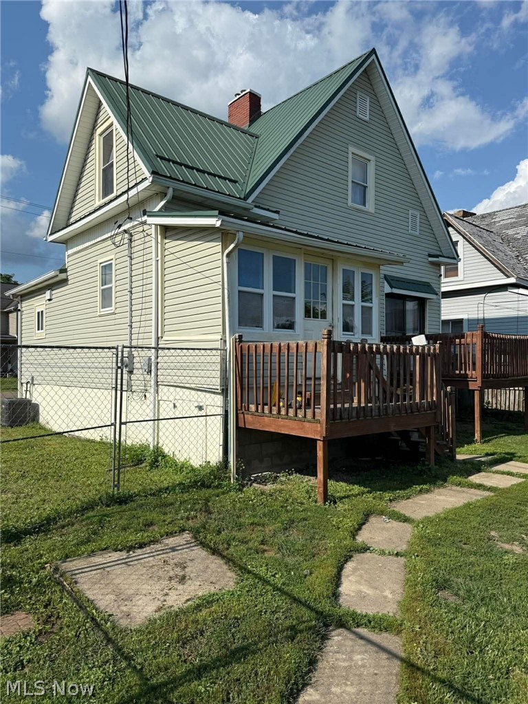 426 W 4th Street Property Photo 1