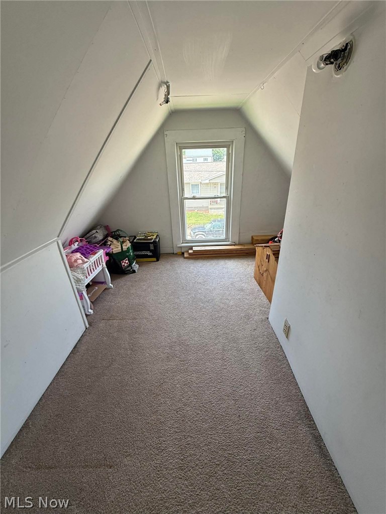 426 W 4th Street Property Photo 10