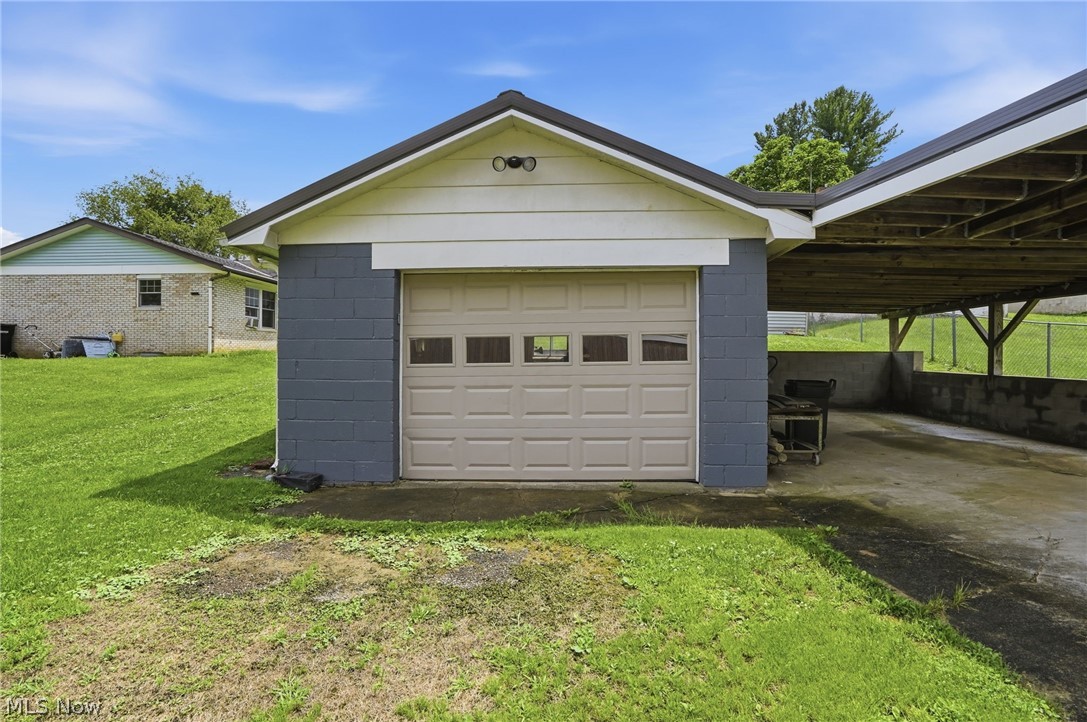 1329 Race Street Property Photo 25