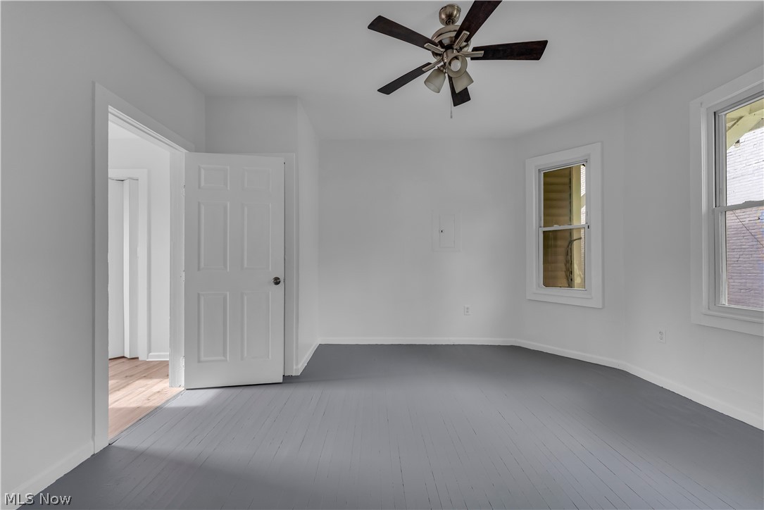 5011 Clark Avenue 1/dn Property Photo 9