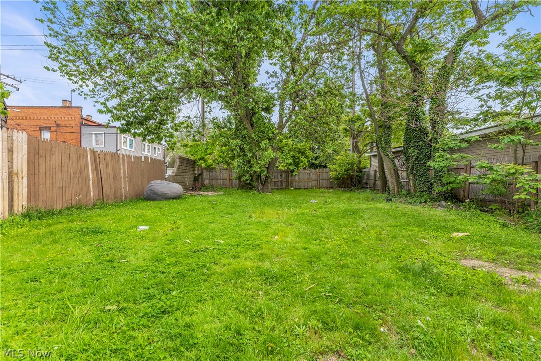 5011 Clark Avenue 1/dn Property Photo 15