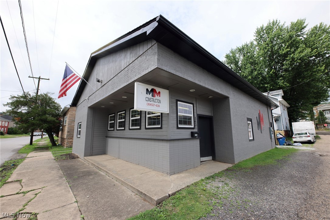 1431 Charles Street Property Photo 1
