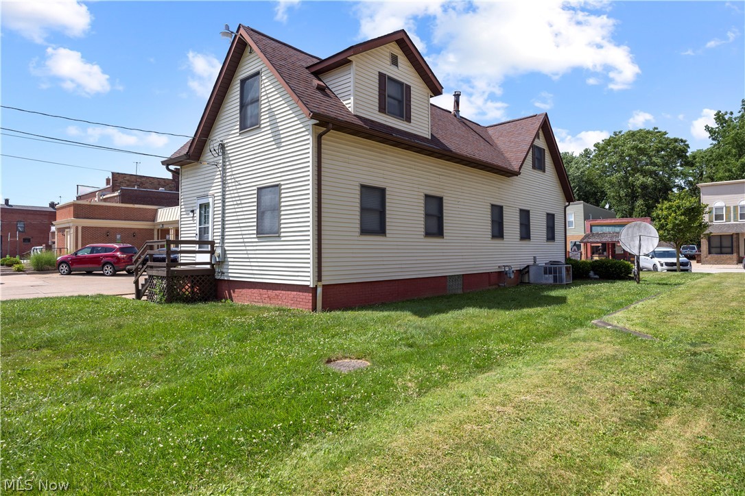 18 E Main Street Property Photo 8