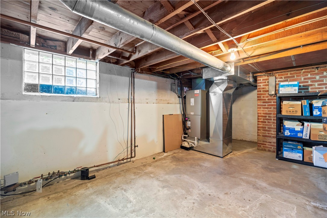 18 E Main Street Property Photo 34