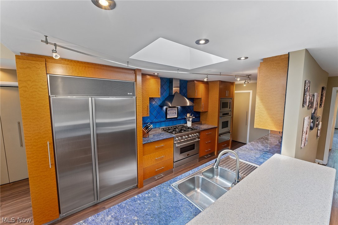 5685 Engleton Lane Property Photo 10