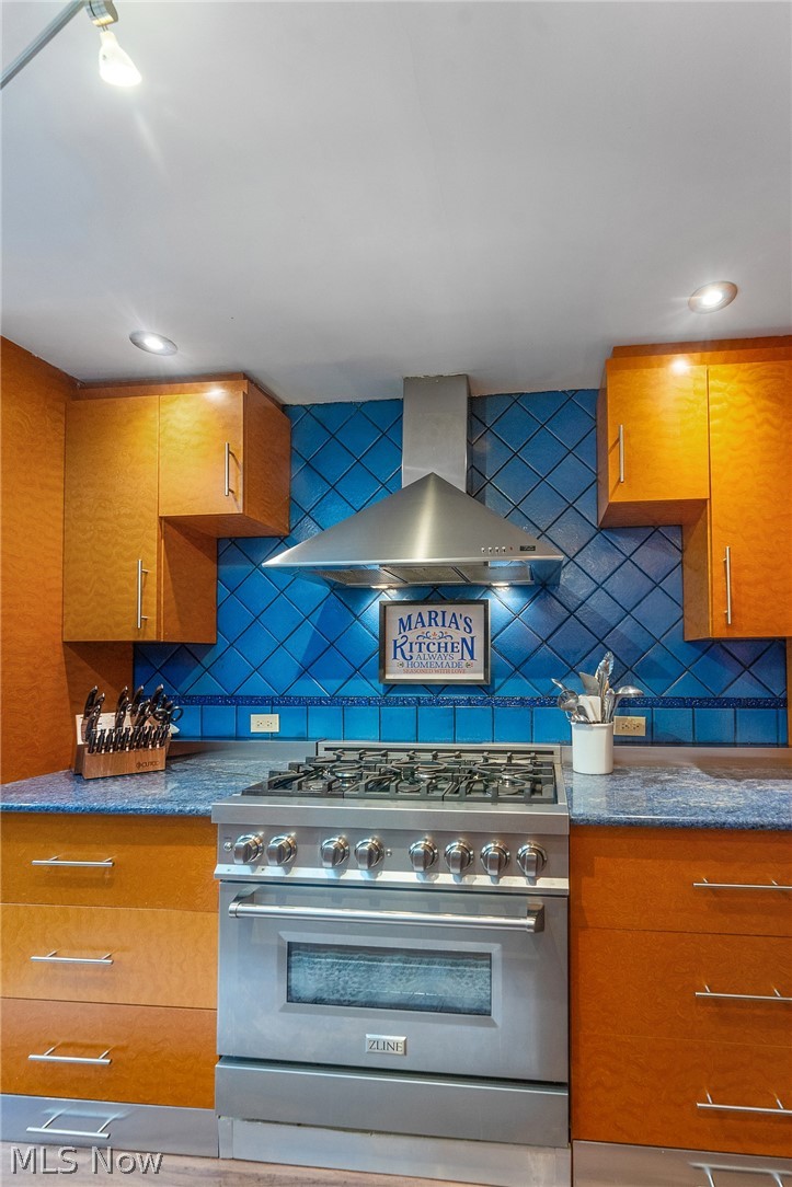 5685 Engleton Lane Property Photo 13