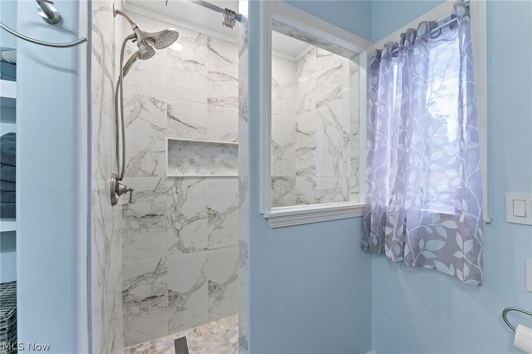 5685 Engleton Lane Property Photo 38