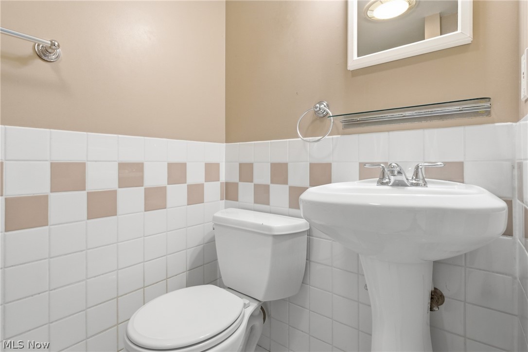 30210 Wolf Road Property Photo 29