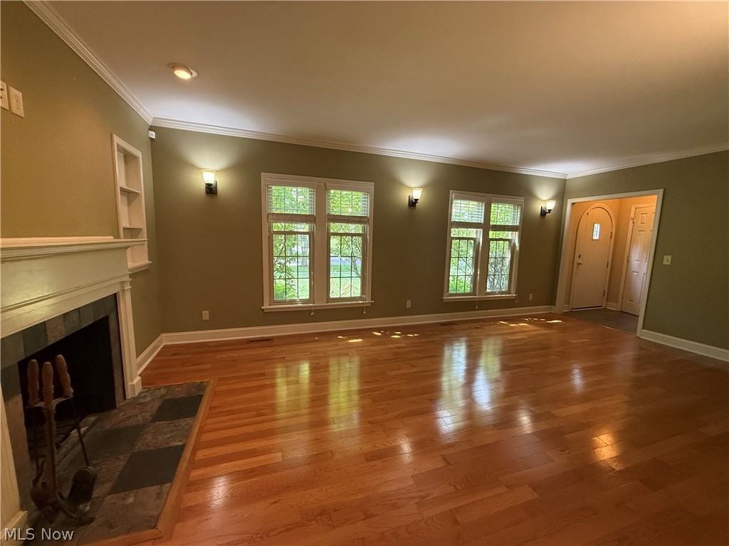 16713 Lomond Boulevard Property Photo 3