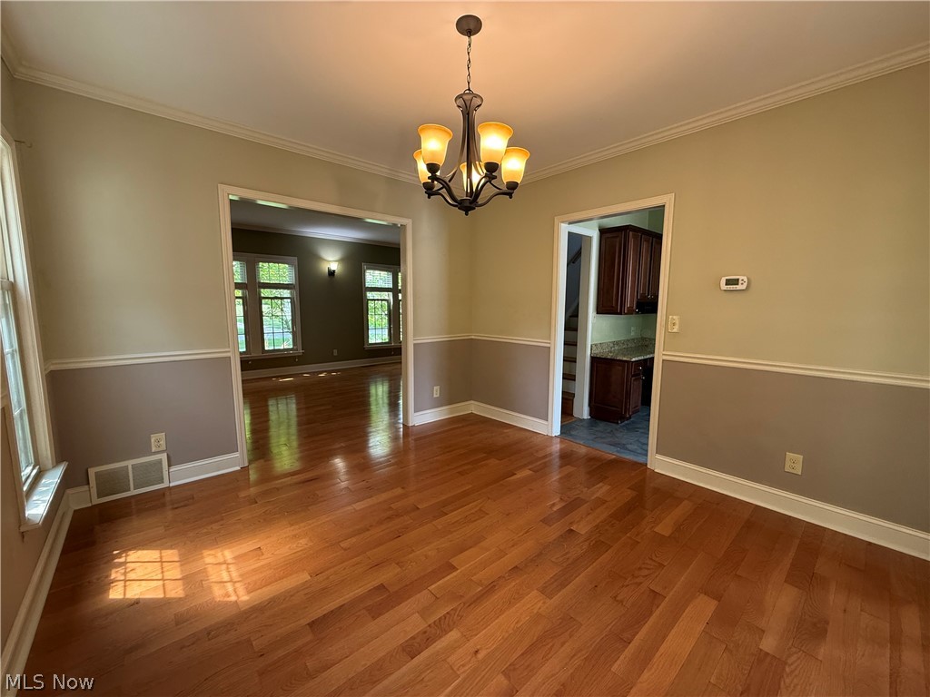16713 Lomond Boulevard Property Photo 8