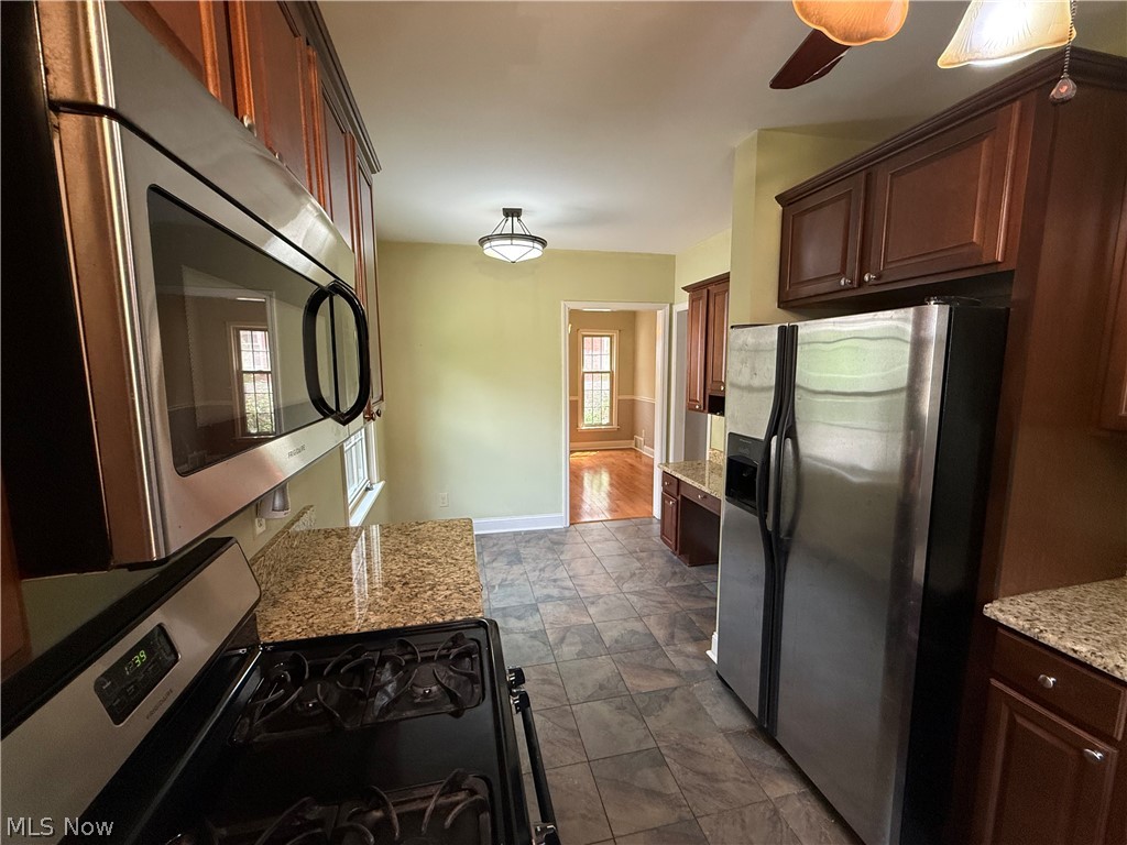 16713 Lomond Boulevard Property Photo 9