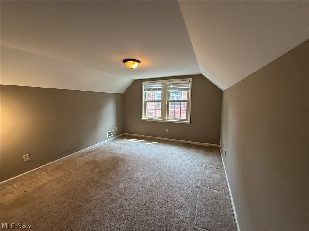 16713 Lomond Boulevard Property Photo 21