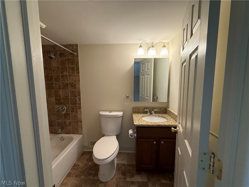 16713 Lomond Boulevard Property Photo 22