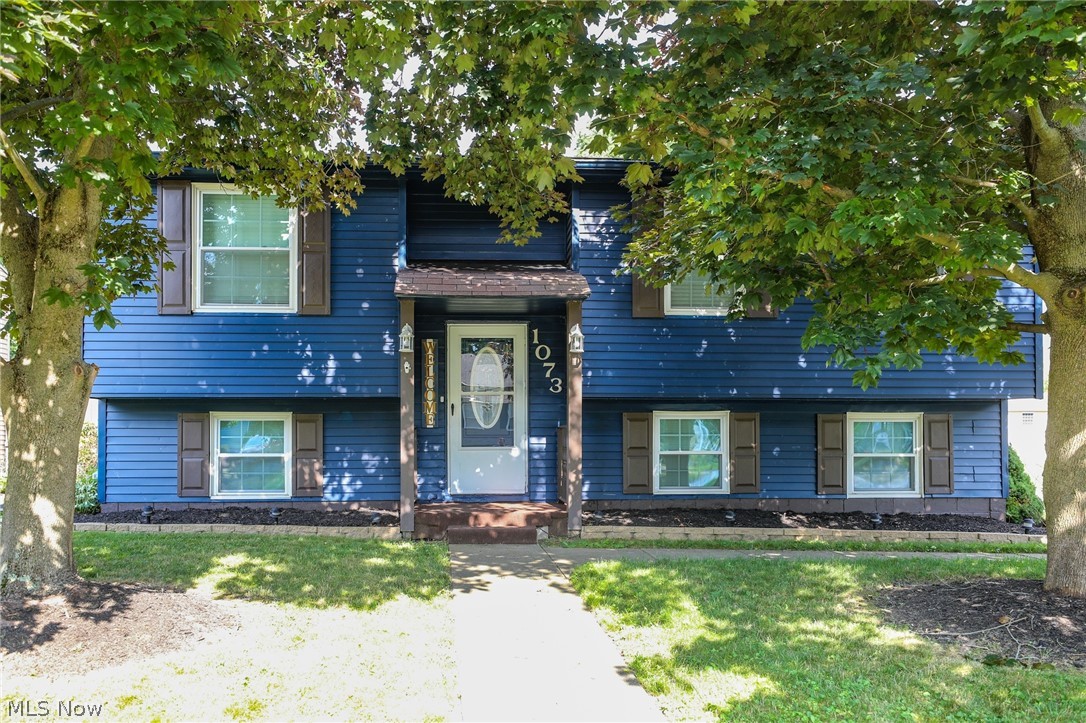 1073 Sunnywood Lane