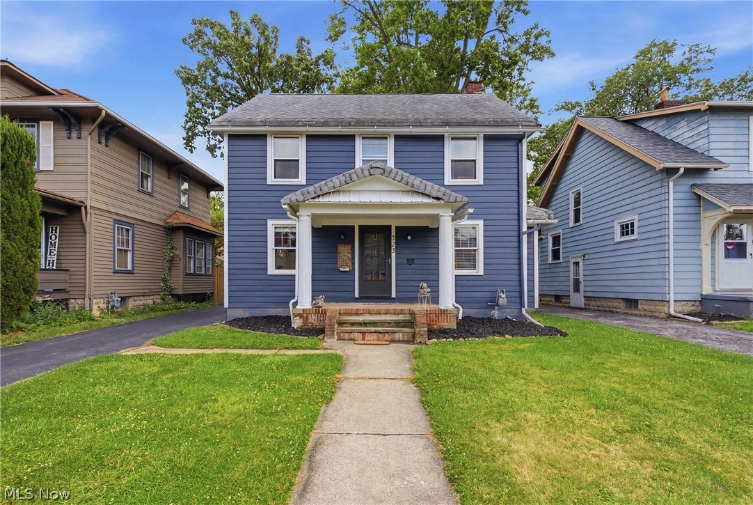 323 Denison Avenue Property Photo 3