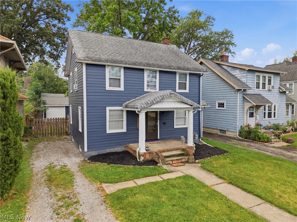323 Denison Avenue Property Photo 4