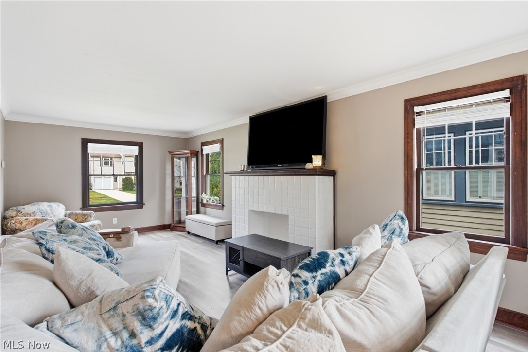 323 Denison Avenue Property Photo 13