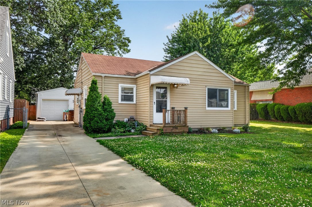 2701 Tuxedo Avenue Property Photo 1