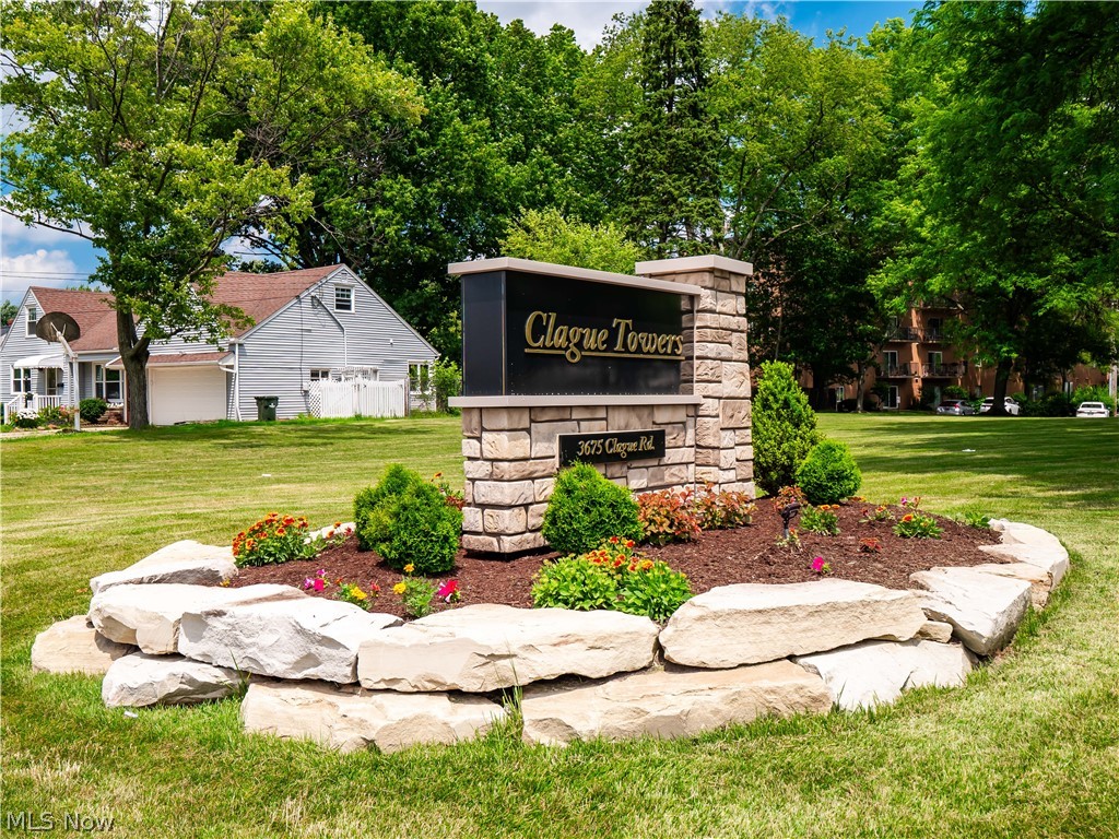 3675 Clague Road 316 Property Photo 1