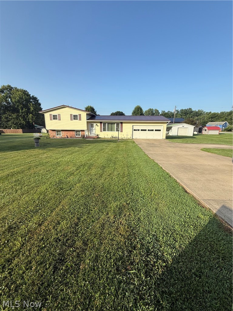 24561 County Road 24 Property Photo 2
