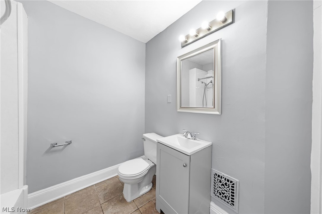 1584 E 94th Street Property Photo 18