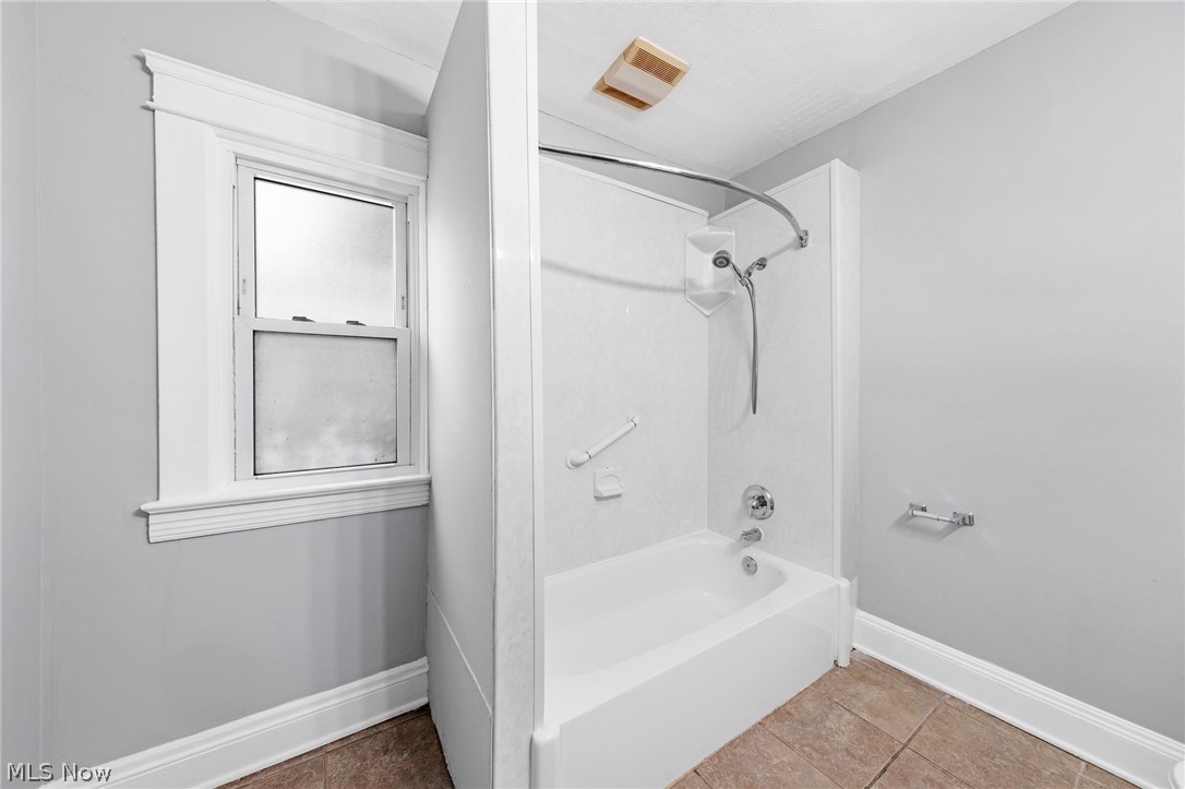 1584 E 94th Street Property Photo 19