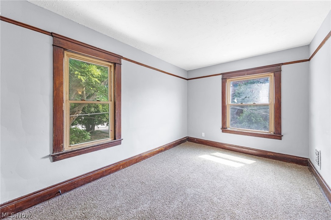 1584 E 94th Street Property Photo 23