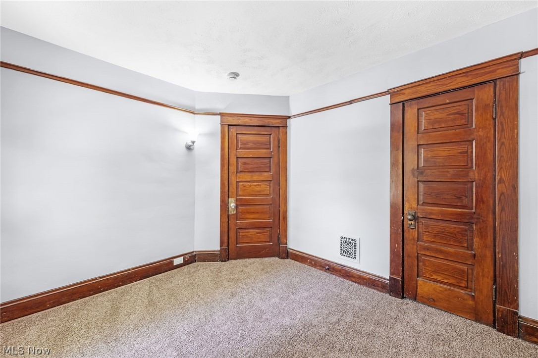 1584 E 94th Street Property Photo 26