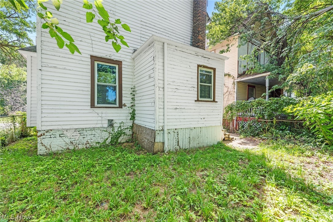 1584 E 94th Street Property Photo 34