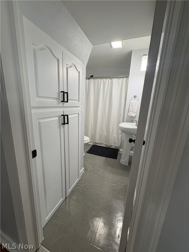 246 Hilliard Road Property Photo 18