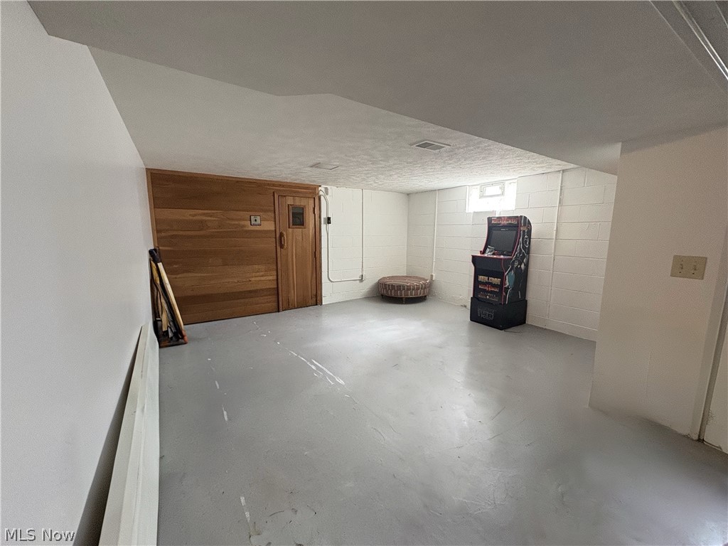 246 Hilliard Road Property Photo 39